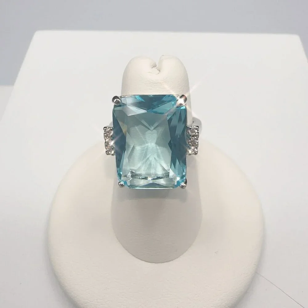 Aquamarine CZ Silver Tone Cocktail Ring Size 5 - Picture 7 of 11